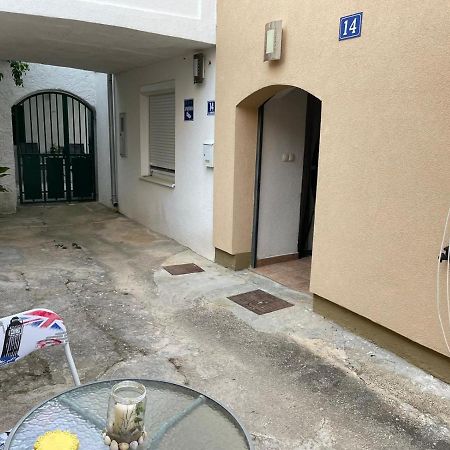 Zadar Beach Apartment Exterior photo
